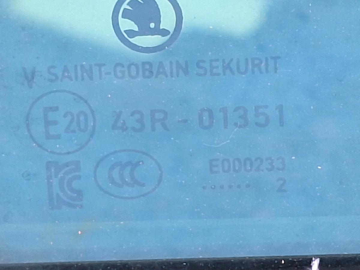Geam pivotant portiera spate stanga SKODA KAMIQ [ 2018 -> ] 1.5 TSI ACT EVO DPCA SAINT-GOBAIN 43R-01351 658845213A