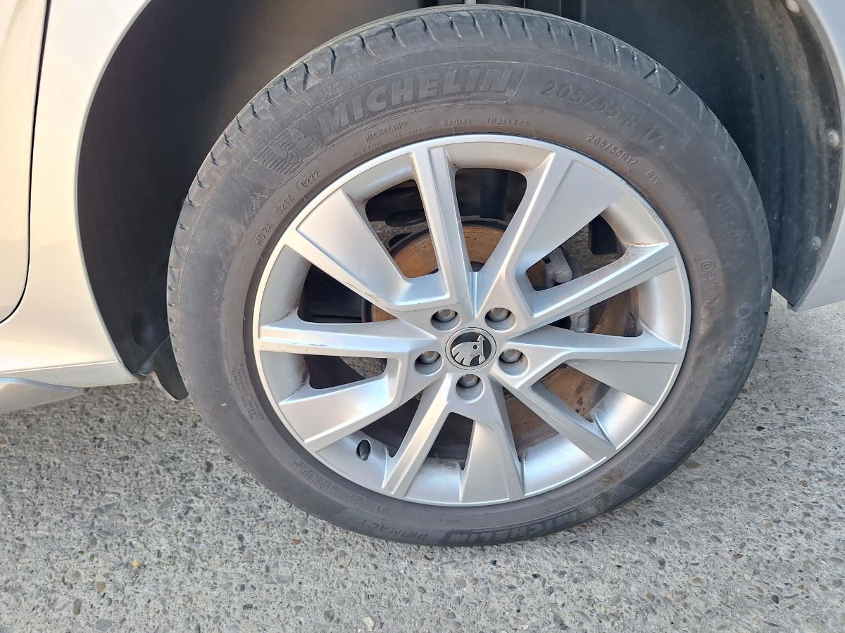 Janta din aliaj cu anvelopa R16 SKODA KAMIQ [ 2018 -> ] 1.5 TSI ACT EVO DPCA