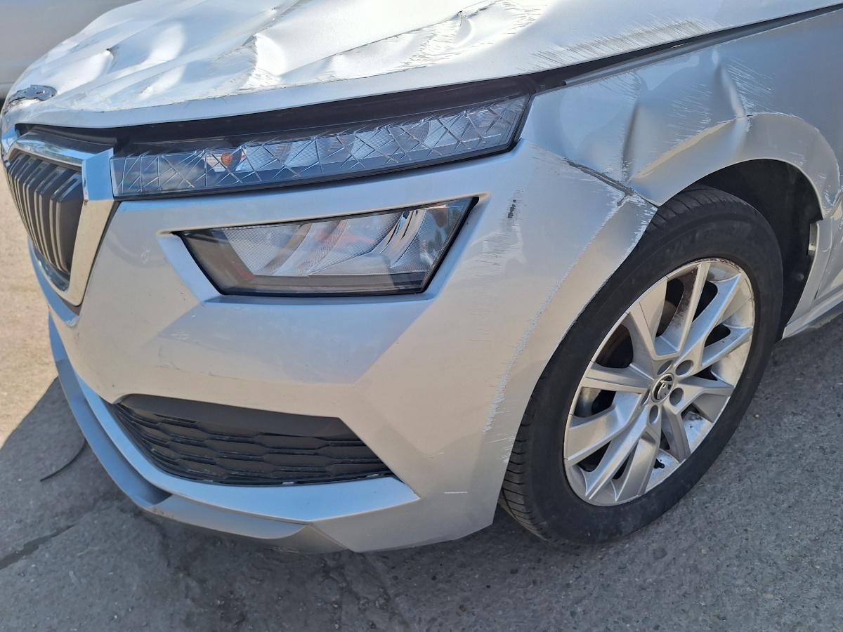 Bara fata DEZECHIPATA - AVARIATA SKODA KAMIQ [ 2018 -> ] 1.5 TSI ACT EVO DPCA