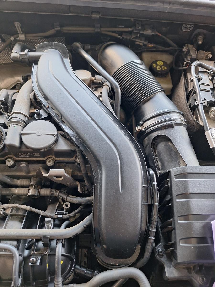 Tubulatura admisie aer turbo SKODA KAMIQ [ 2018 -> ] 1.5 TSI ACT EVO DPCA