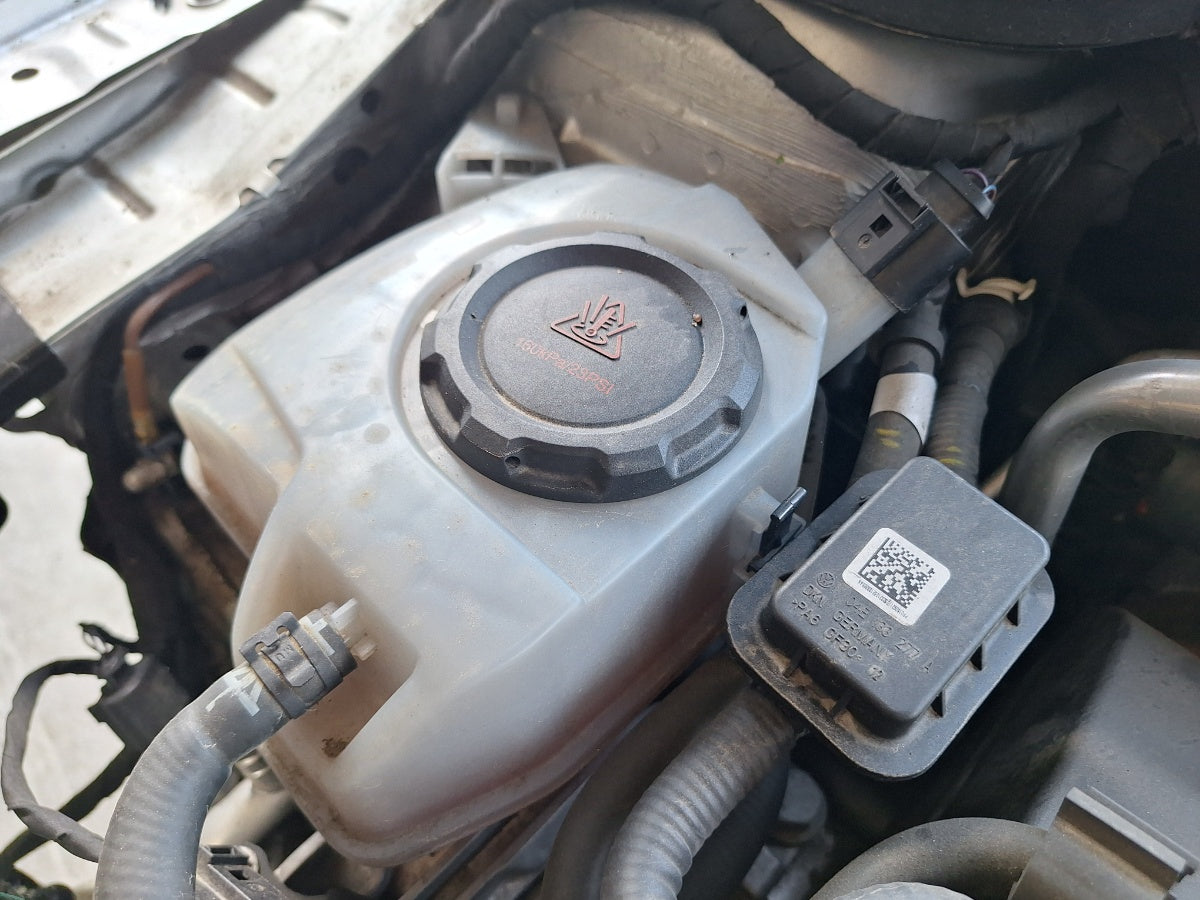 Vas rezervor de expansiune lichid de racire SKODA KAMIQ [ 2018 -> ] 1.5 TSI ACT EVO DPCA 2Q0121407D