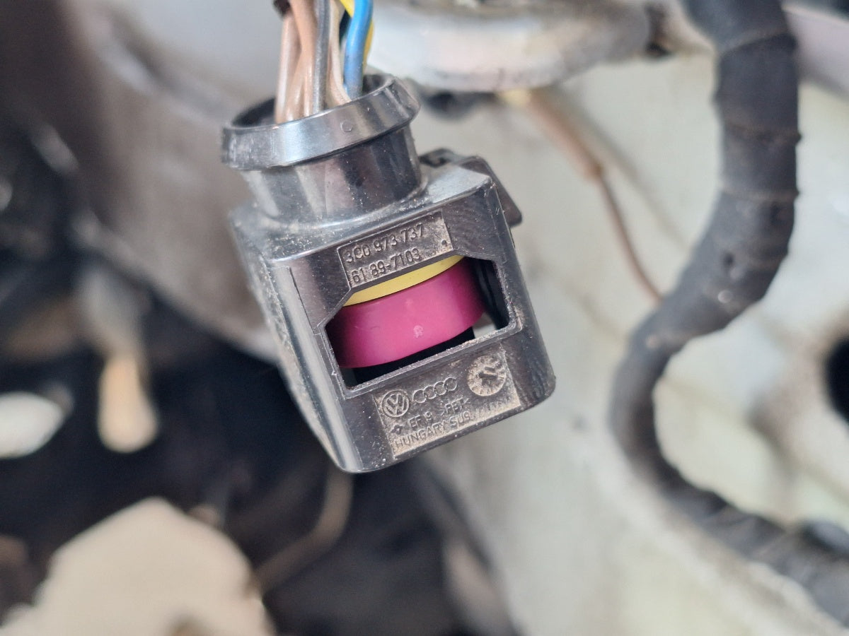 Mufa Conector far SKODA KAMIQ [ 2018 -> ] 1.5 TSI ACT EVO DPCA 3C0973737