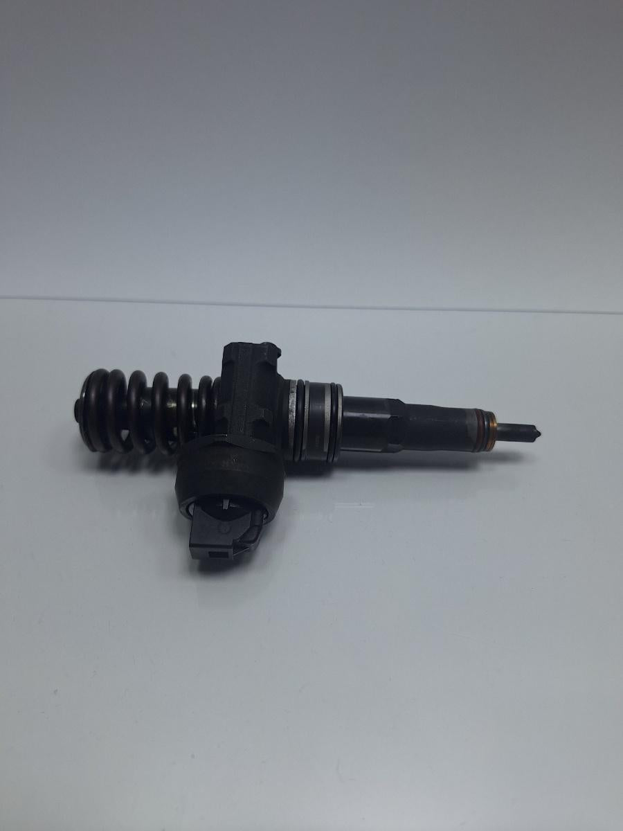 Injector 2.5 R5 TDI BAC, BPE BOSCH 0414720226 070130073N , BPT , BR VOLKSWAGEN TOUAREG 7LA, 7L6, 7L7 2002 - 2013