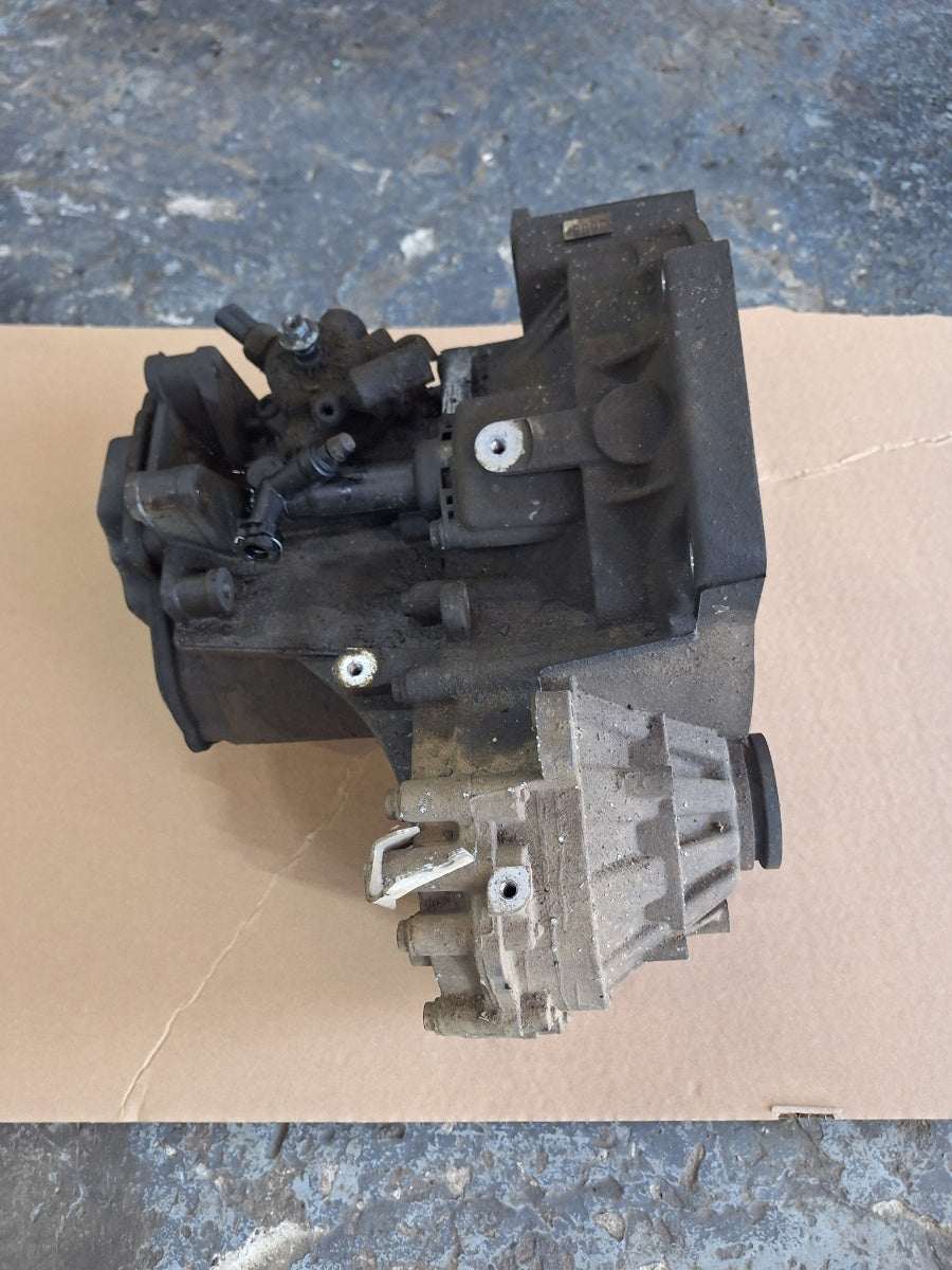 Cutie de viteze manuala 5 trepte 1.9 TDI BJB, BLS JCS - HNV VOLKSWAGEN CADDY III Estate 2KB, 2KJ, 2CB, 2CJ 2004 - 2015