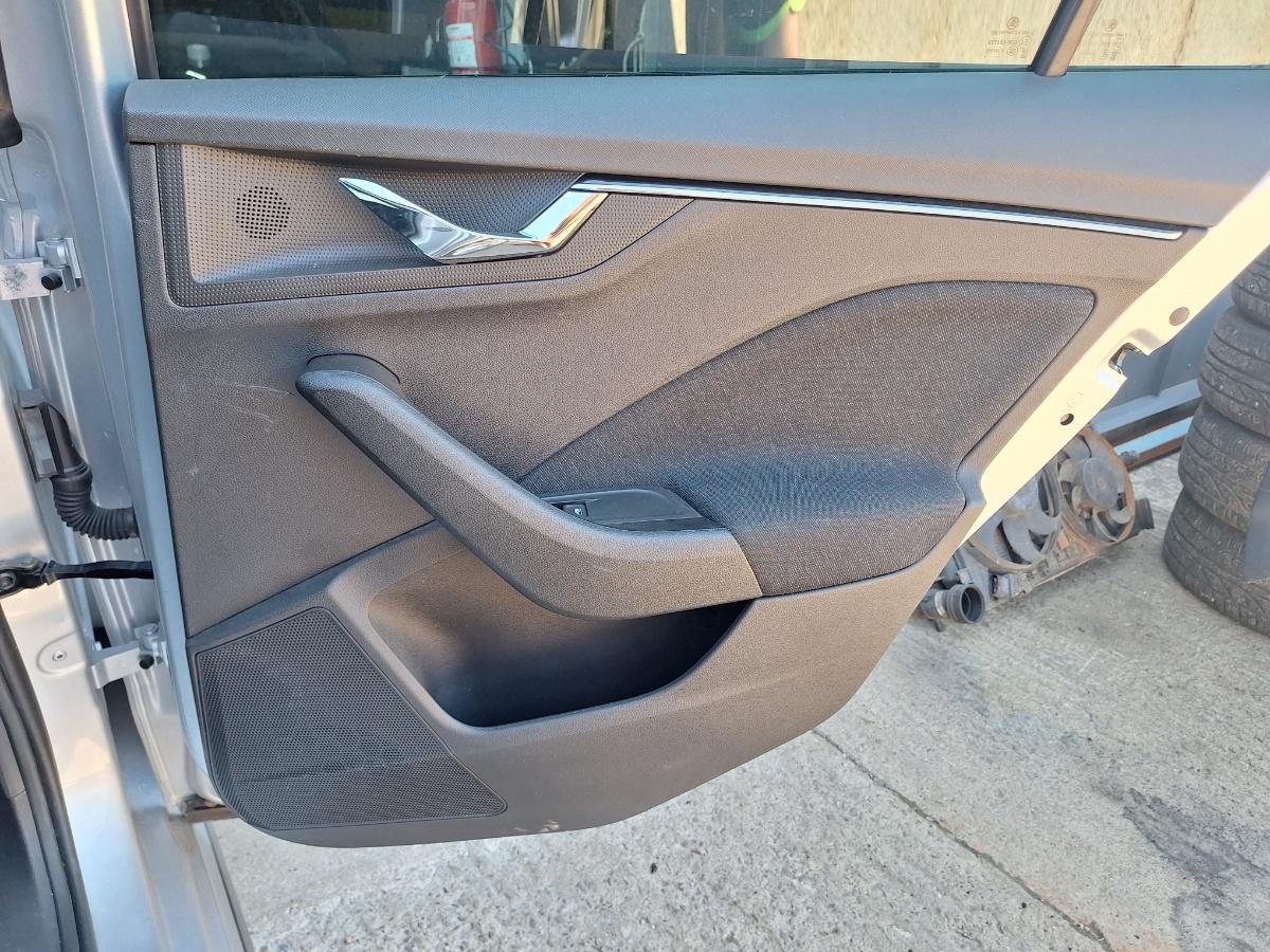 Tapiterie panou portiera spate dreapta SKODA KAMIQ [ 2018 -> ] 1.5 TSI ACT EVO DPCA
