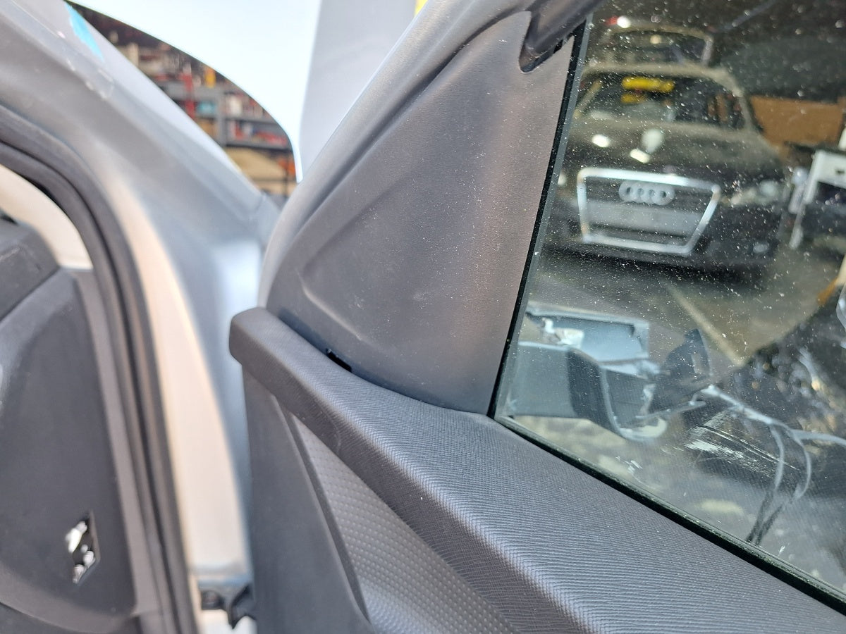 Ornament capac oglinda interioara portiera fata dreapta SKODA KAMIQ [ 2018 -> ] 1.5 TSI ACT EVO DPCA