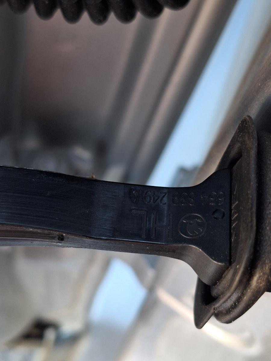 Limitator portiera spate stanga SKODA KAMIQ [ 2018 -> ] 1.5 TSI ACT EVO DPCA