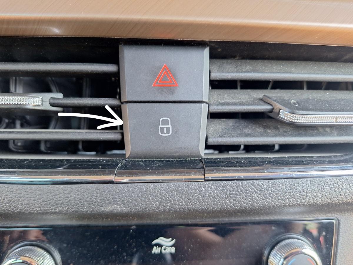 Buton blocare portiere SKODA KAMIQ [ 2018 -> ] 1.5 TSI ACT EVO DPCA