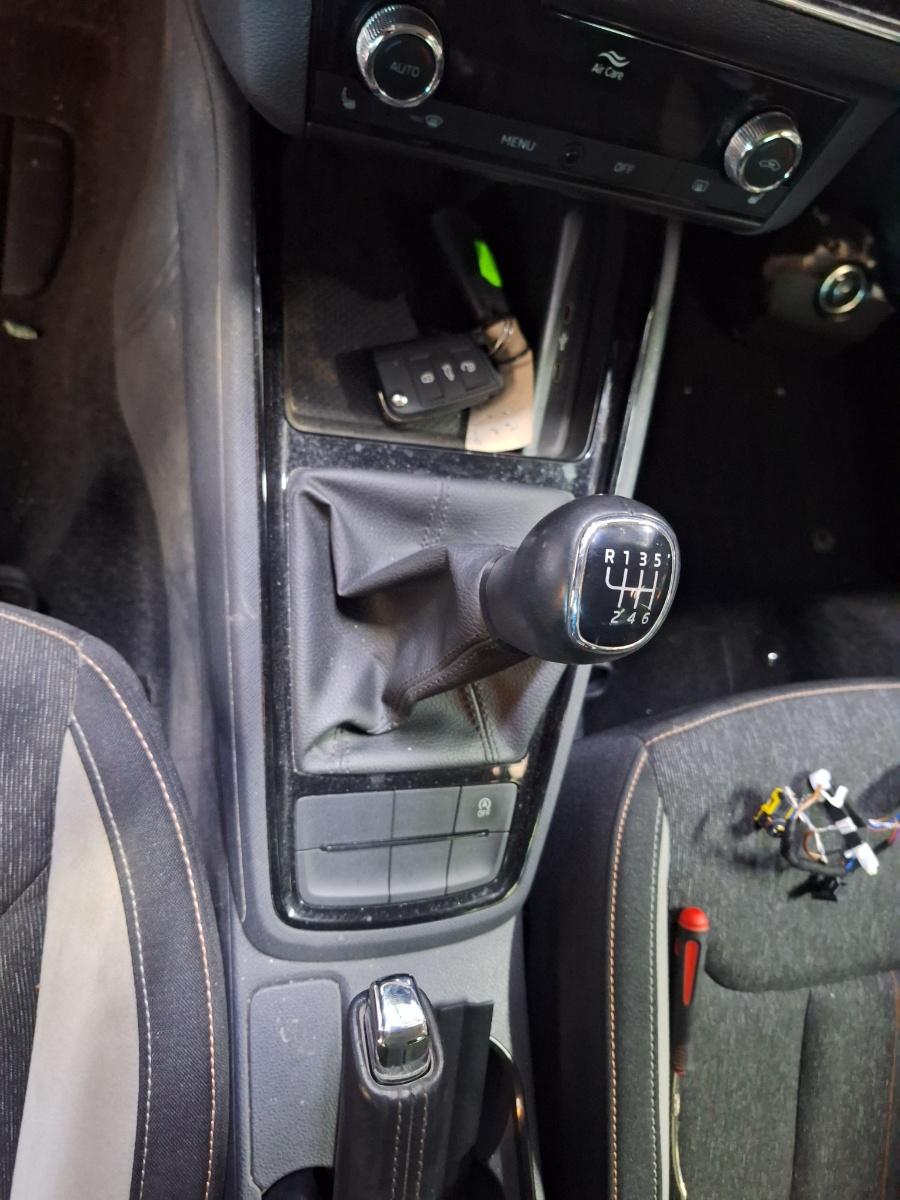 Cotiera cu consola SKODA KAMIQ [ 2018 -> ] 1.5 TSI ACT EVO DPCA
