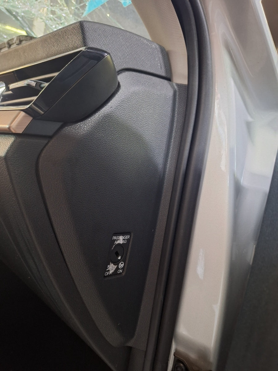 Capac lateral plansa de bord dreapta SKODA KAMIQ [ 2018 -> ] 1.5 TSI ACT EVO DPCA