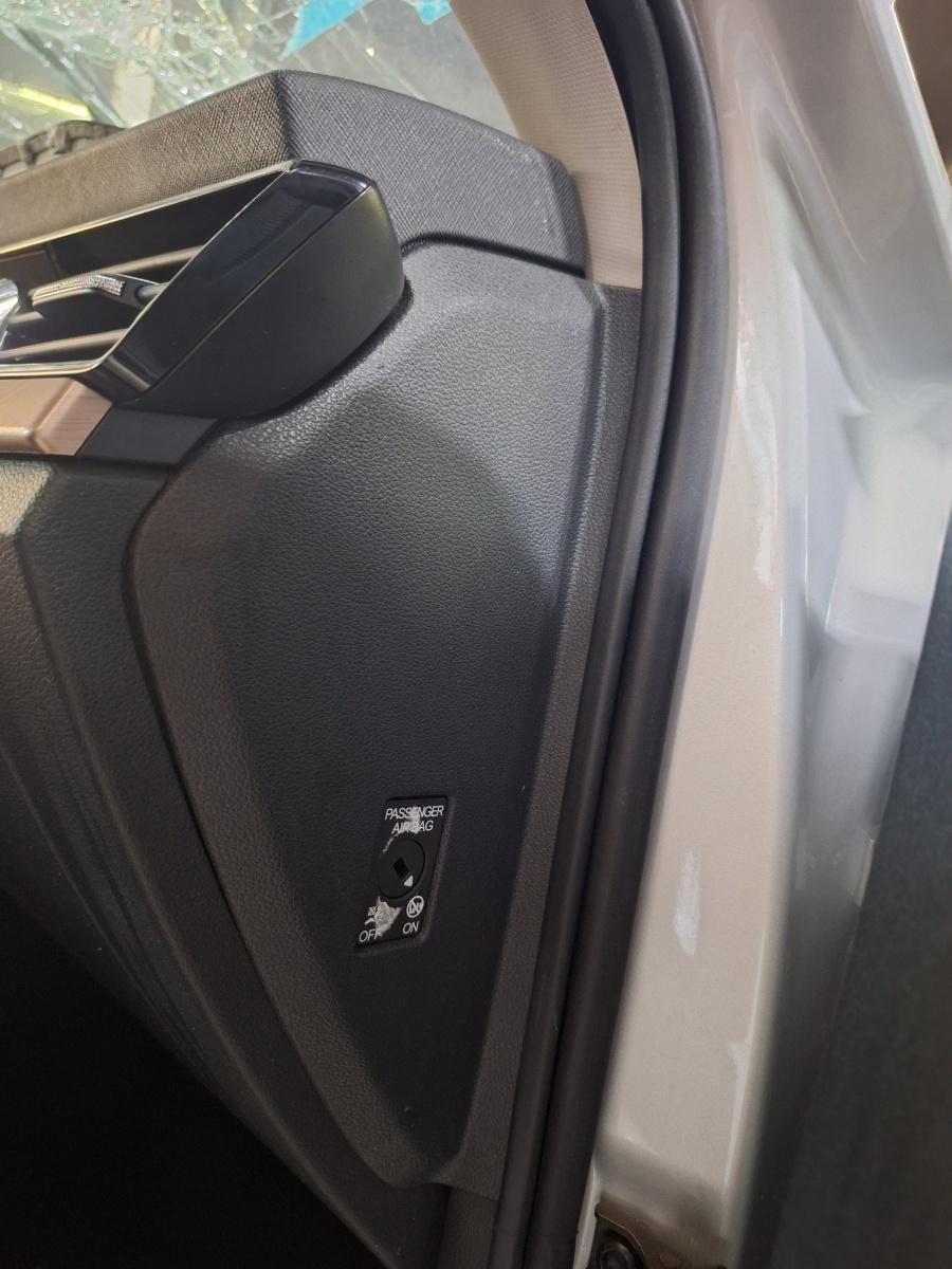 Capac lateral plansa de bord dreapta SKODA KAMIQ [ 2018 -> ] 1.5 TSI ACT EVO DPCA