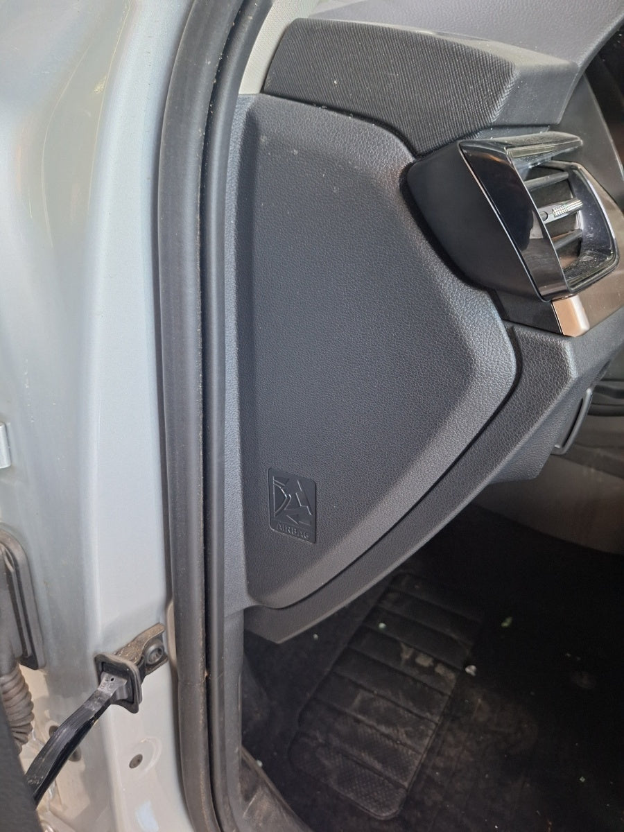Ornament capac lateral plansa de bord stanga SKODA KAMIQ [ 2018 -> ] 1.5 TSI ACT EVO DPCA
