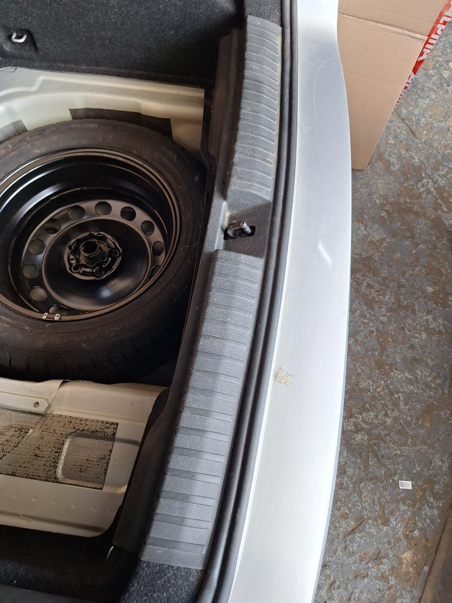 Ornament finitie portbagaj SKODA KAMIQ [ 2018 -> ] 1.5 TSI ACT EVO DPCA