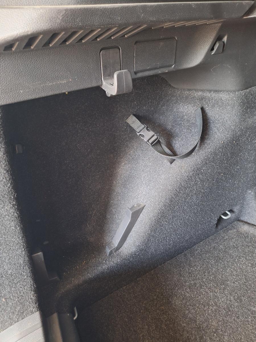 Panou capitonaj lateral portbagaj stanga SKODA KAMIQ [ 2018 -> ] 1.5 TSI ACT EVO DPCA