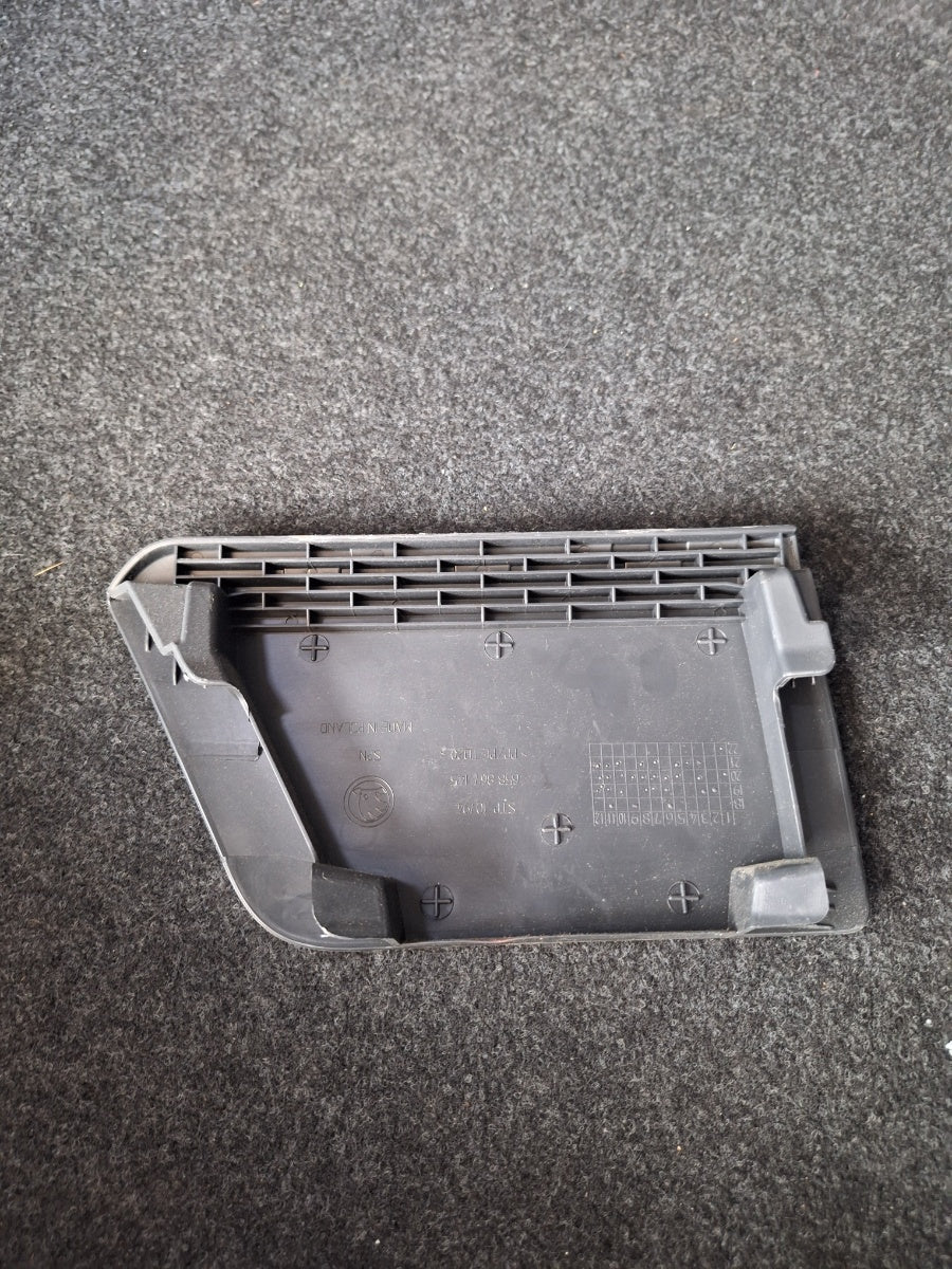 Separator portbagaj stanga spate SKODA KAMIQ [ 2018 -> ] 1.5 TSI ACT EVO DPCA 658867145