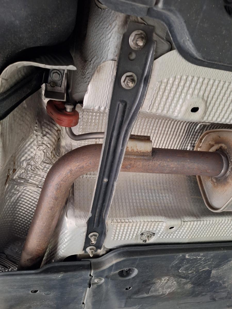 Traversa tunel spate SKODA KAMIQ [ 2018 -> ] 1.5 TSI ACT EVO DPCA 2Q0802128