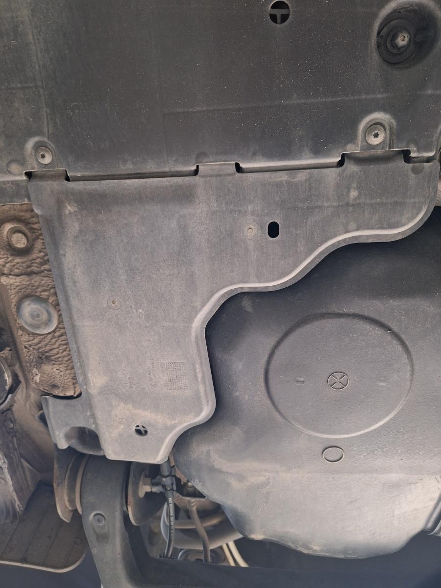 Scut de protectie sub caroserie dreapta spate SKODA KAMIQ [ 2018 -> ] 1.5 TSI ACT EVO DPCA 2Q0825102A