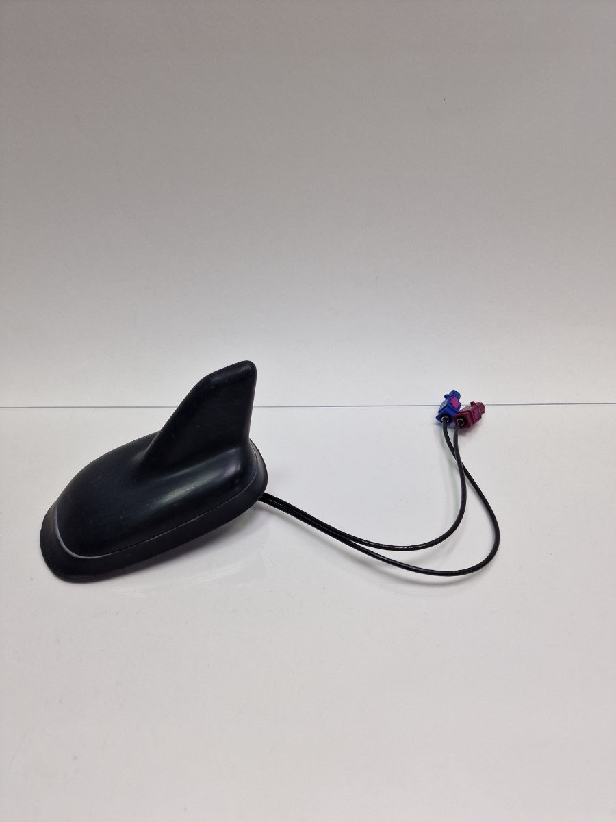 Antena GPS VOLKSWAGEN TIGUAN 5N_ 2007 -> 2.0 TDI CBAB, CFFB 3C0035507N