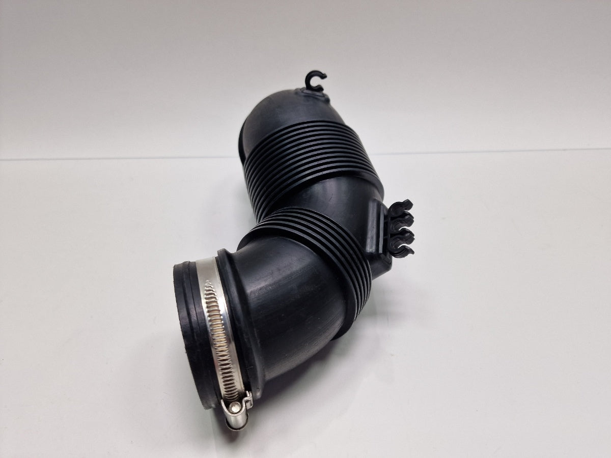 Furtun admisie aer VOLKSWAGEN GOLF VII 5G1 2012 -> 2.0 TDi BlueMotion 5Q0129654E