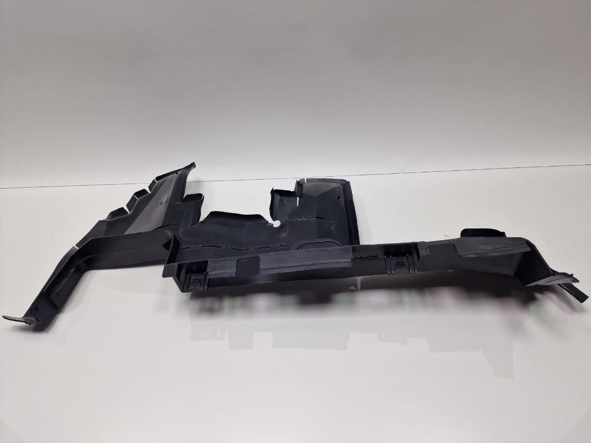Deflector aer intercooler dreapta AUDI Q5 8RB 2008 -> 2.0 TDI quattro CAHA, CGLB, CMGA 8R0121284L