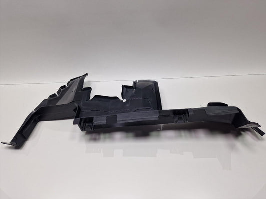 Deflector aer intercooler dreapta AUDI Q5 8RB 2008 -> 2.0 TDI quattro CAHA, CGLB, CMGA 8R0121284L