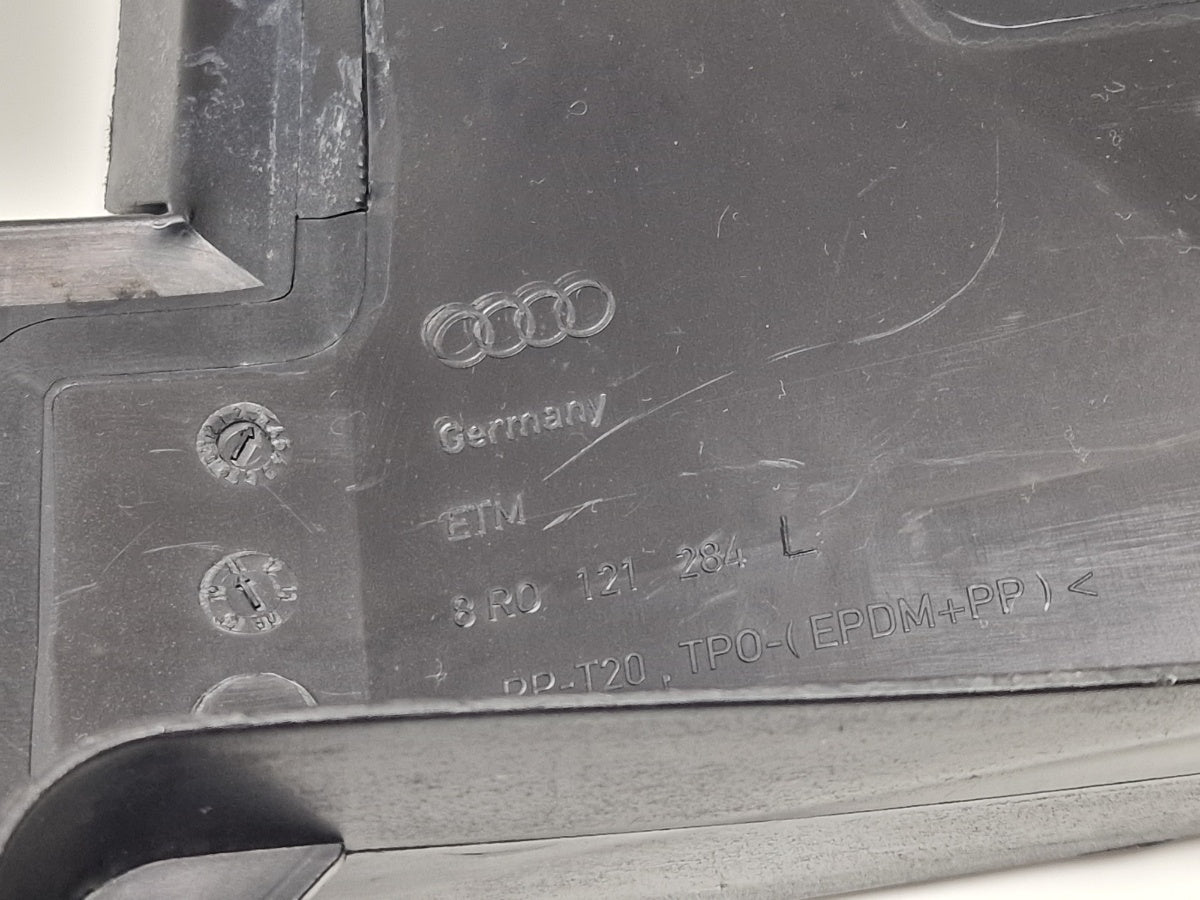 Deflector aer intercooler dreapta AUDI Q5 8RB 2008 -> 2.0 TDI quattro CAHA, CGLB, CMGA 8R0121284L