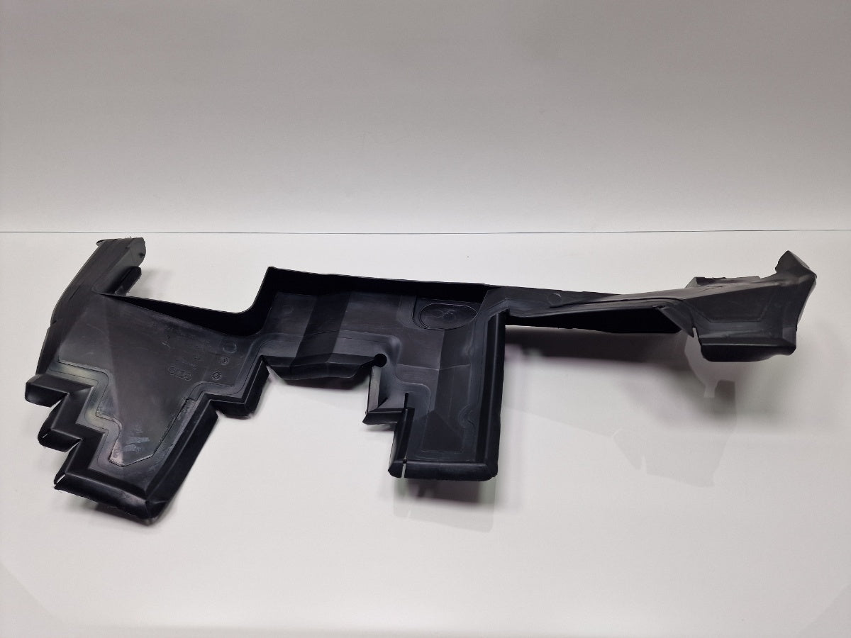 Deflector aer intercooler dreapta AUDI Q5 8RB 2008 -> 2.0 TDI quattro CAHA, CGLB, CMGA 8R0121284L