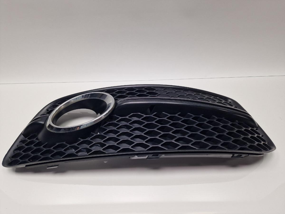 Grila proiector dreapta S-LINE AUDI Q5 8RB 2008 -> 2.0 TDI quattro 8R0807682R