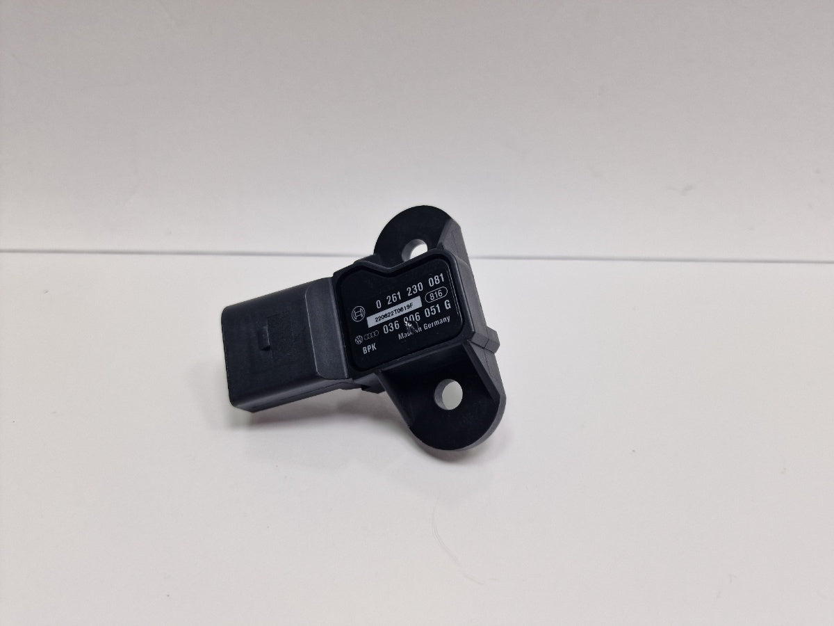 Senzor de presiune aer AUDI Q5 8RB 2008 -> 2.0 TDI quattro CAHA, CGLB, CMGA BOSCH 0261230081 036906051G