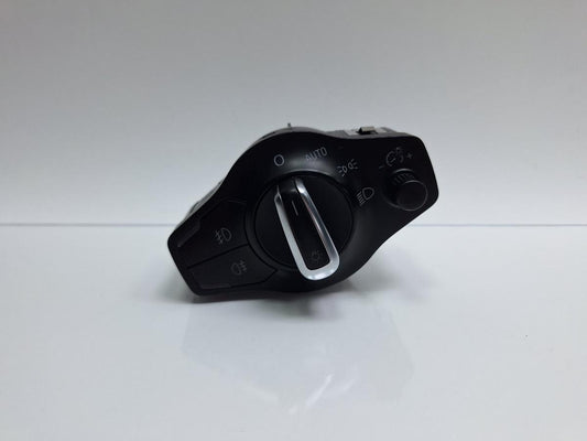 Bloc lumini AUDI Q5 8RB 2008 -> 2.0 TDI quattro CAHA, CGLB, CMGA 8K0941531AS