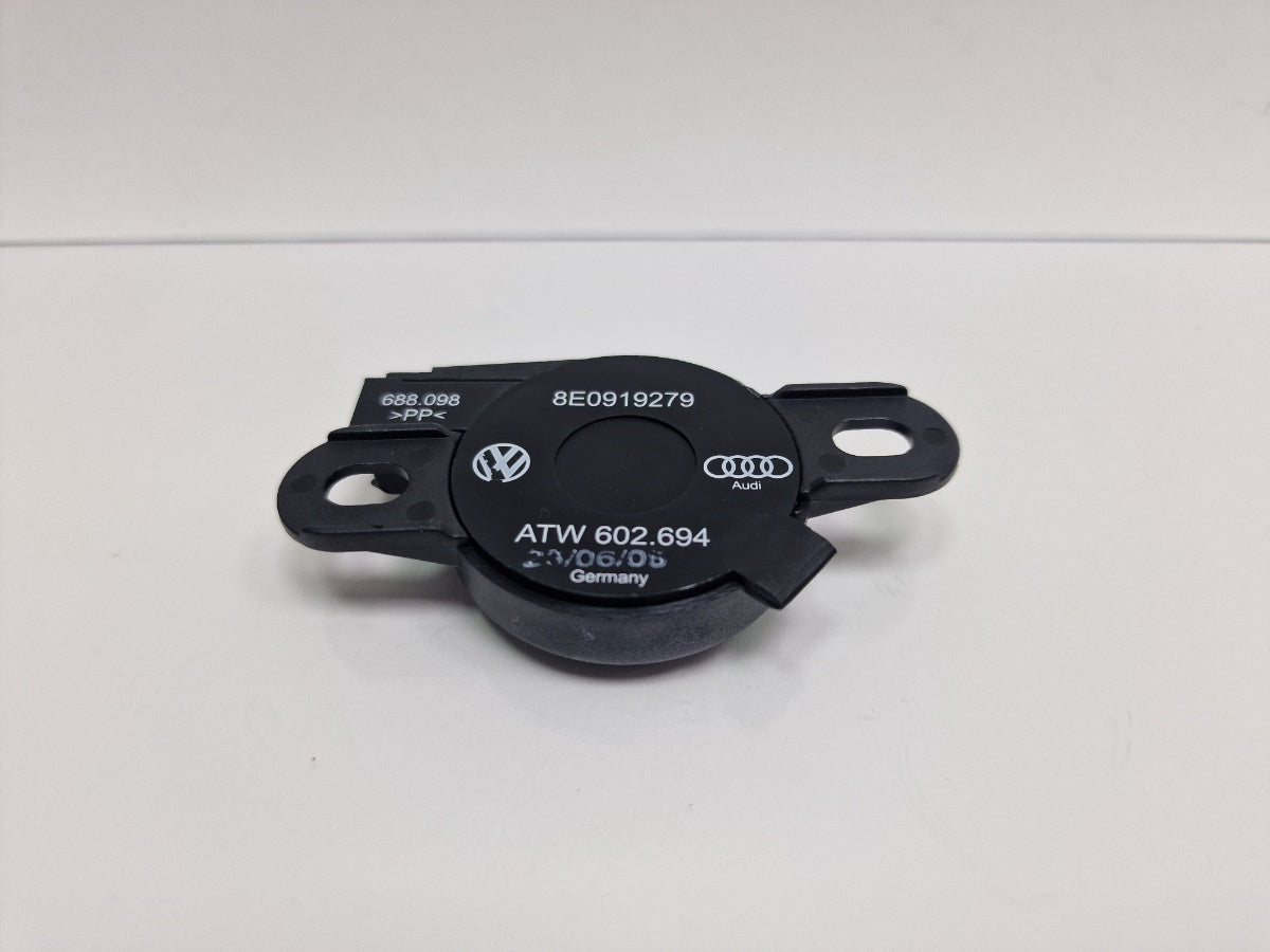 Difuzor senzor de parcare PDC AUDI Q5 8RB 2008 -> 2.0 TDI quattro CAHA, CGLB, CMGA 8E0919279