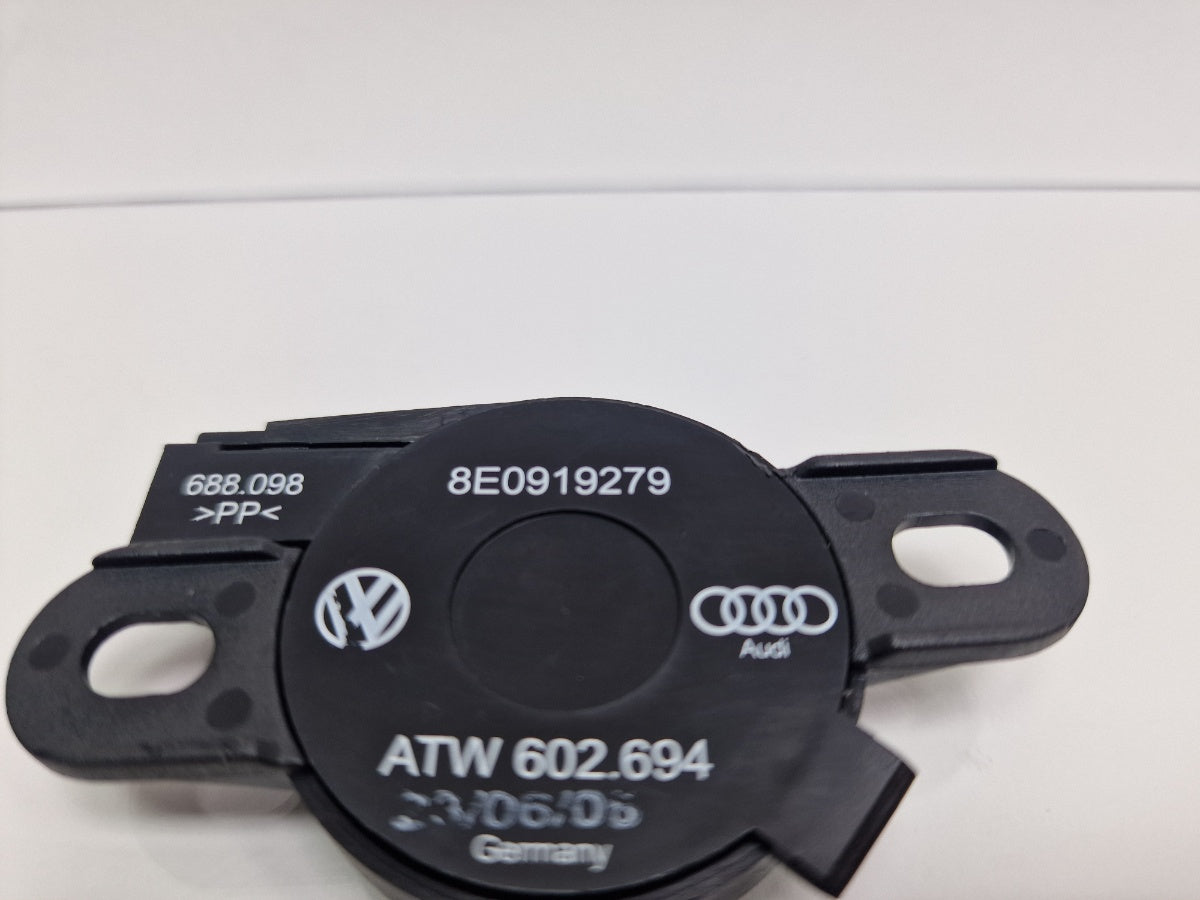 Difuzor senzor de parcare PDC AUDI Q5 8RB 2008 -> 2.0 TDI quattro CAHA, CGLB, CMGA 8E0919279