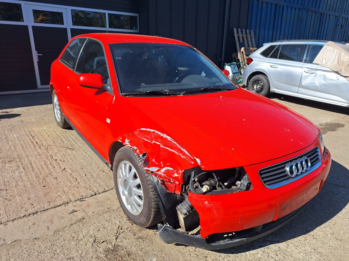Dezmembrez AUDI A3 8L1 2001 1.9 TDI ASZ 96KW|130HP