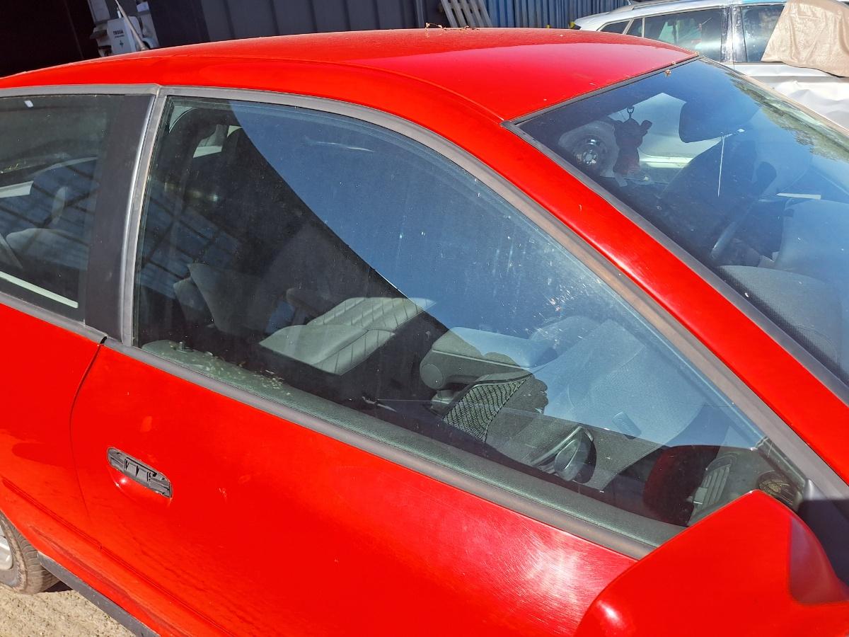 Geam portieră față (coupé) dreapta AUDI A3 8L1 2001 1.9 TDI ASZ 96KW|130HP 2001