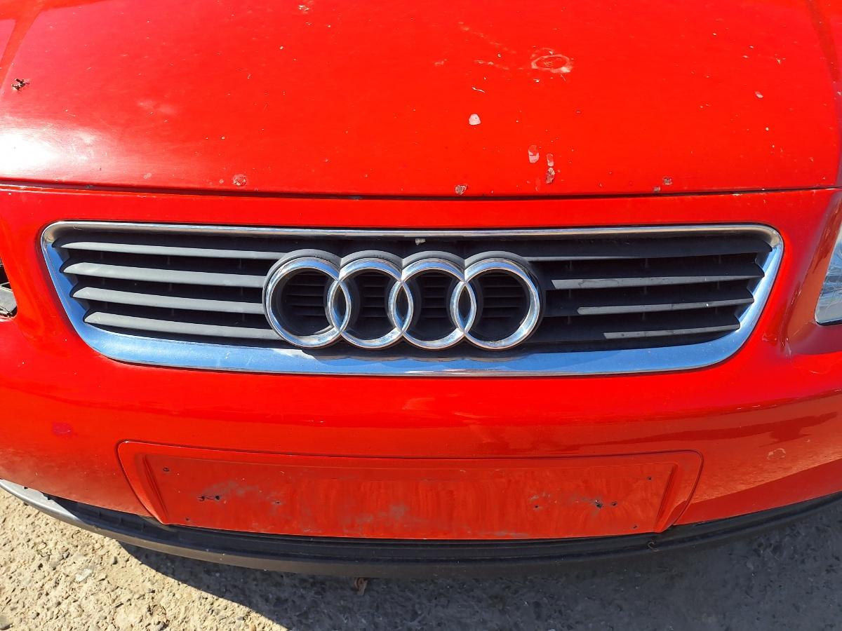 Grilă superioară radiator bară de protecție față AUDI A3 8L1 2001 1.9 TDI ASZ 96KW|130HP 2001