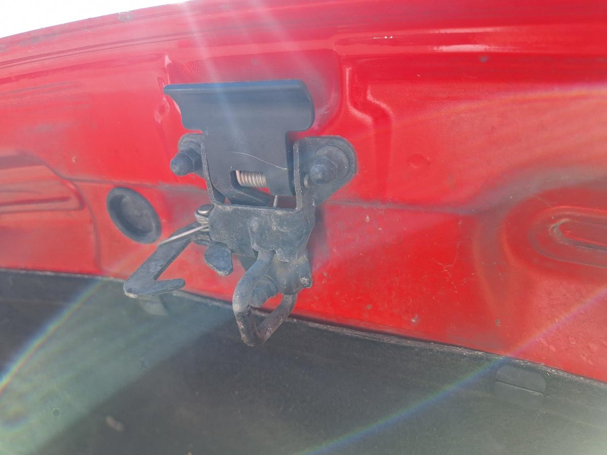 Carlig de siguranta capota motor AUDI A3 8L1 1996 - 2006 1.9 TDI ASZ