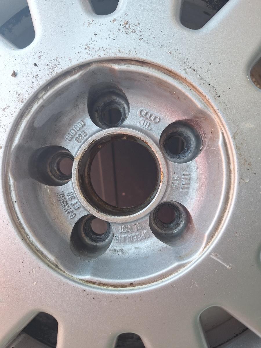 Roata de rezerva janta R15 AUDI A3 8L1 1996 - 2006 1.9 TDI ASZ 6Jx15H2 ET38 8L0601025