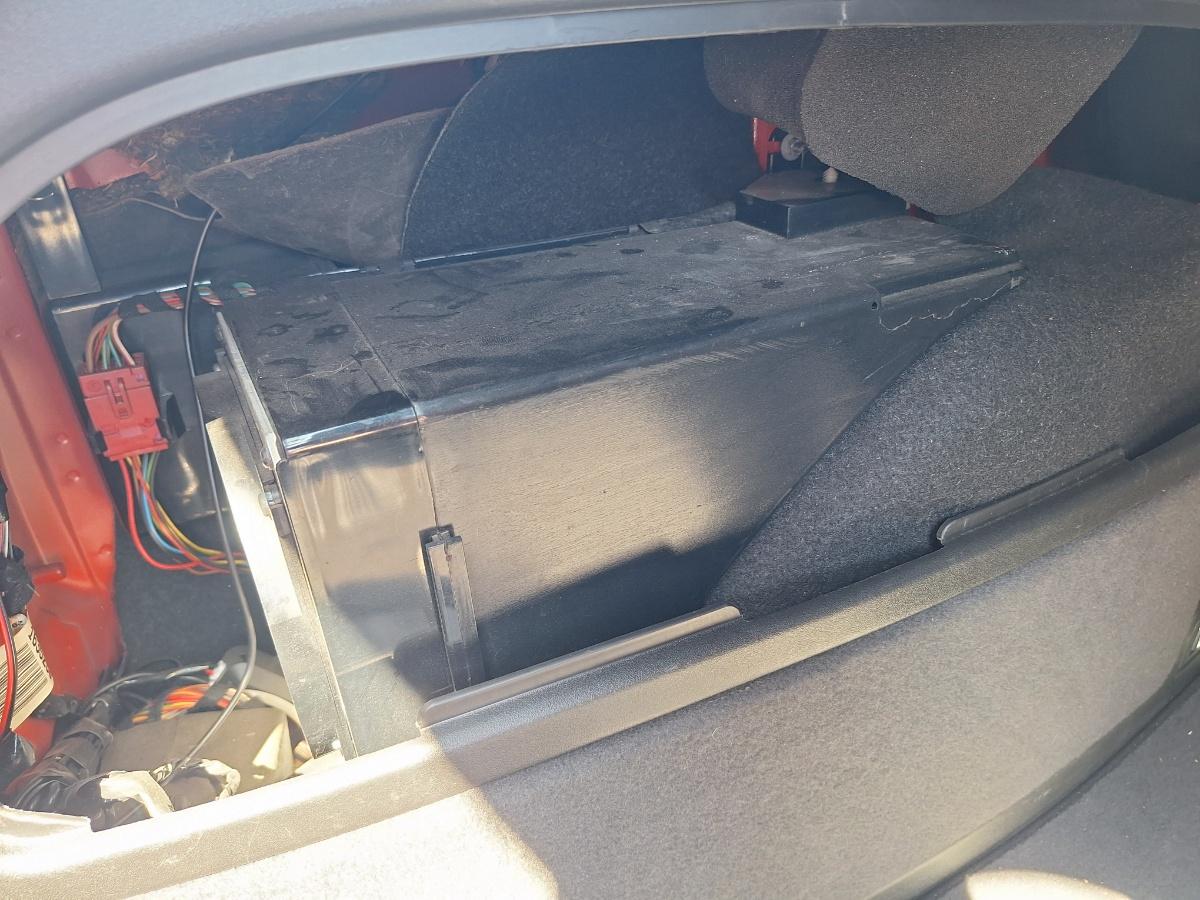 Difuzor subwoofer AUDI A3 8L1 1996 - 2006 1.9 TDI ASZ