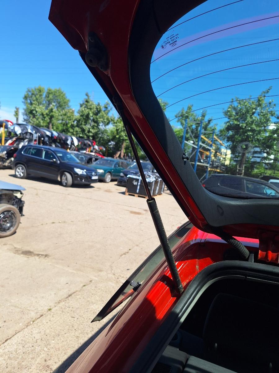 Amortizor hayon AUDI A3 8L1 1996 - 2006 1.9 TDI ASZ