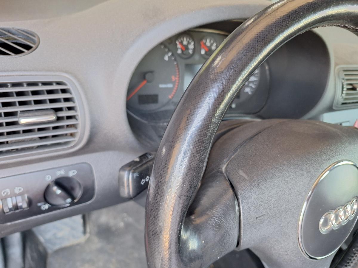 Volan 3 spite de piele cu airbag AUDI A3 8L1 1996 - 2006 1.9 TDI ASZ