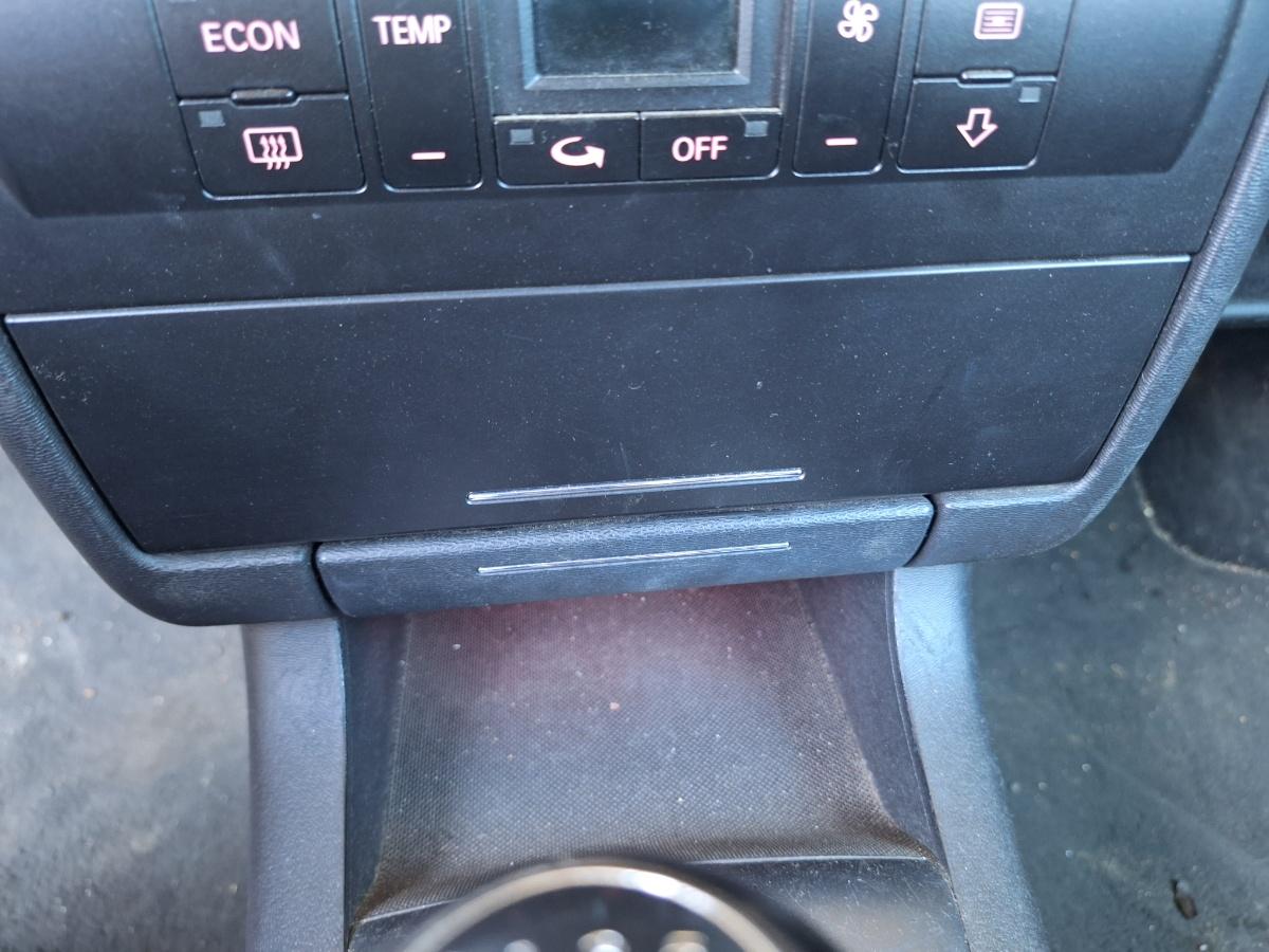Interior sertar consola centrala AUDI A3 8L1 1996 - 2006 1.9 TDI ASZ