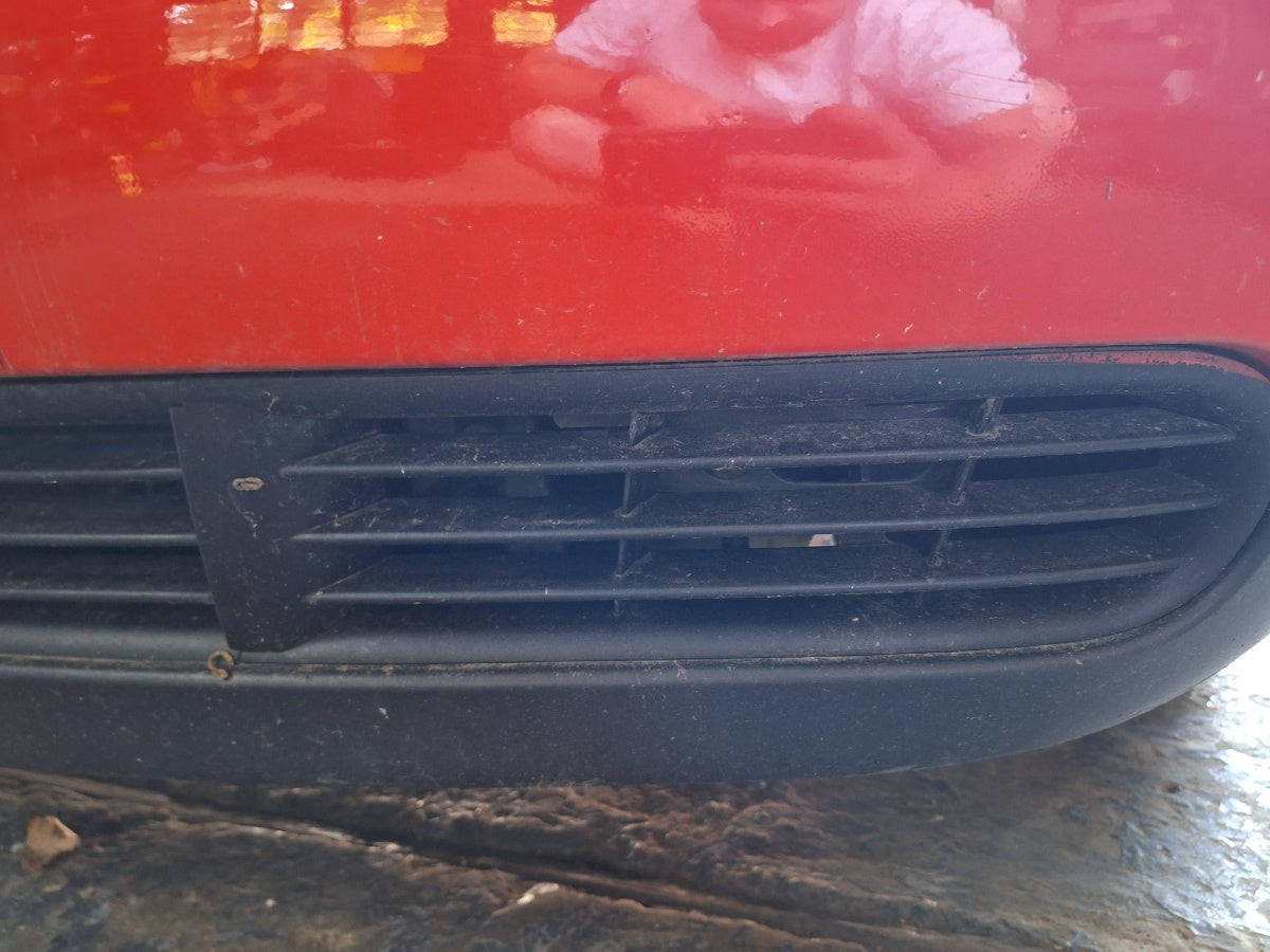 Grila inferioara bara de protectie fata stanga AUDI A3 8L1 1996 - 2006 1.9 TDI ASZ