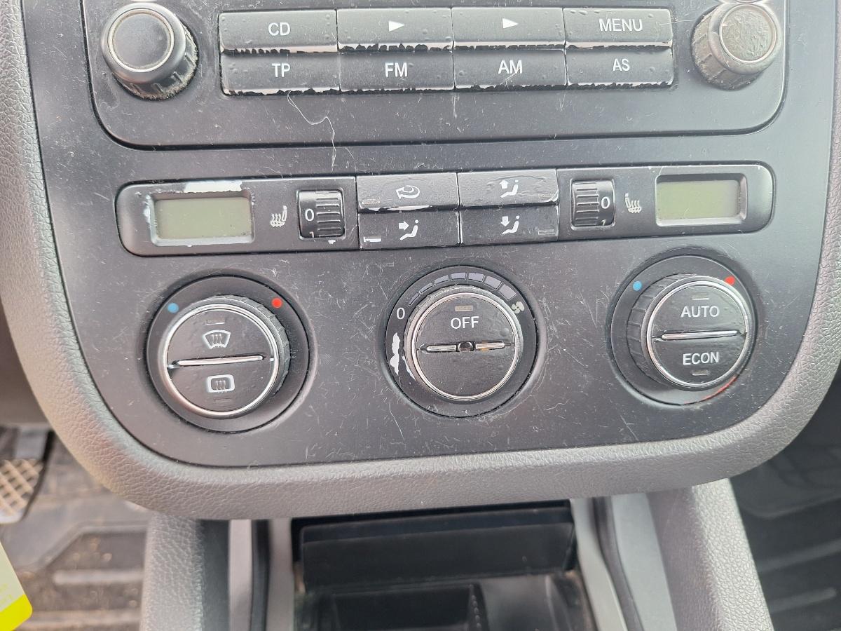 Panou Clima VOLKSWAGEN GOLF V 1K1 2003 - 2009 1.9 TDI BKC, BLS, BXE