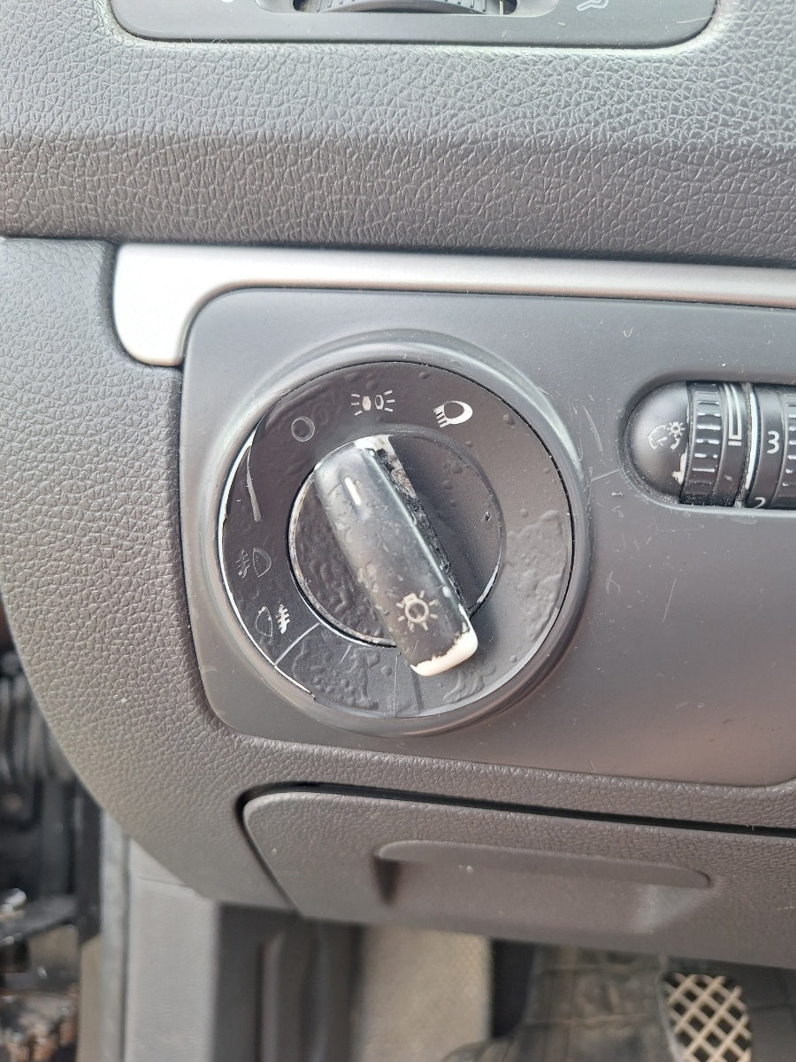Bloc lumini VOLKSWAGEN GOLF V 1K1 2003 - 2009 1.9 TDI BKC, BLS, BXE