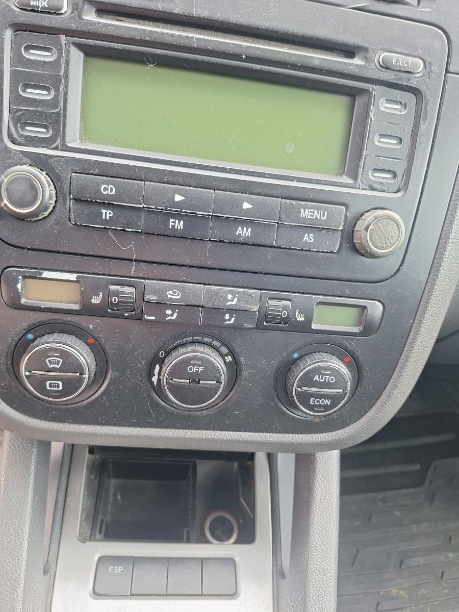 Scaun fata, pasager dreapta cu incalzire VOLKSWAGEN GOLF V 1K1 2003 - 2009 1.9 TDI BKC, BLS, BXE