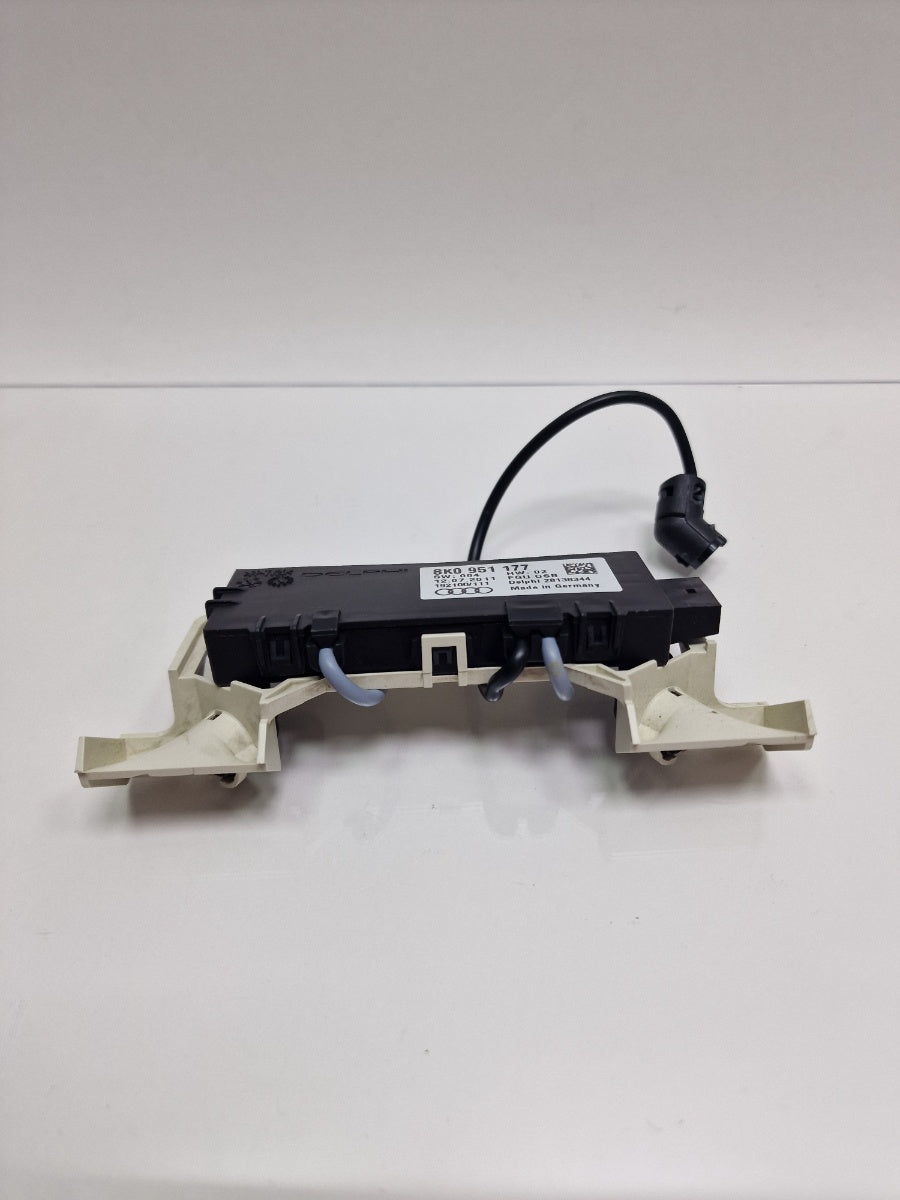Microfon (bluetooth/telefon) AUDI Q5 8RB 2008 -> 2.0 TDI quattro CAHA, CGLB, CMGA 8K0951177