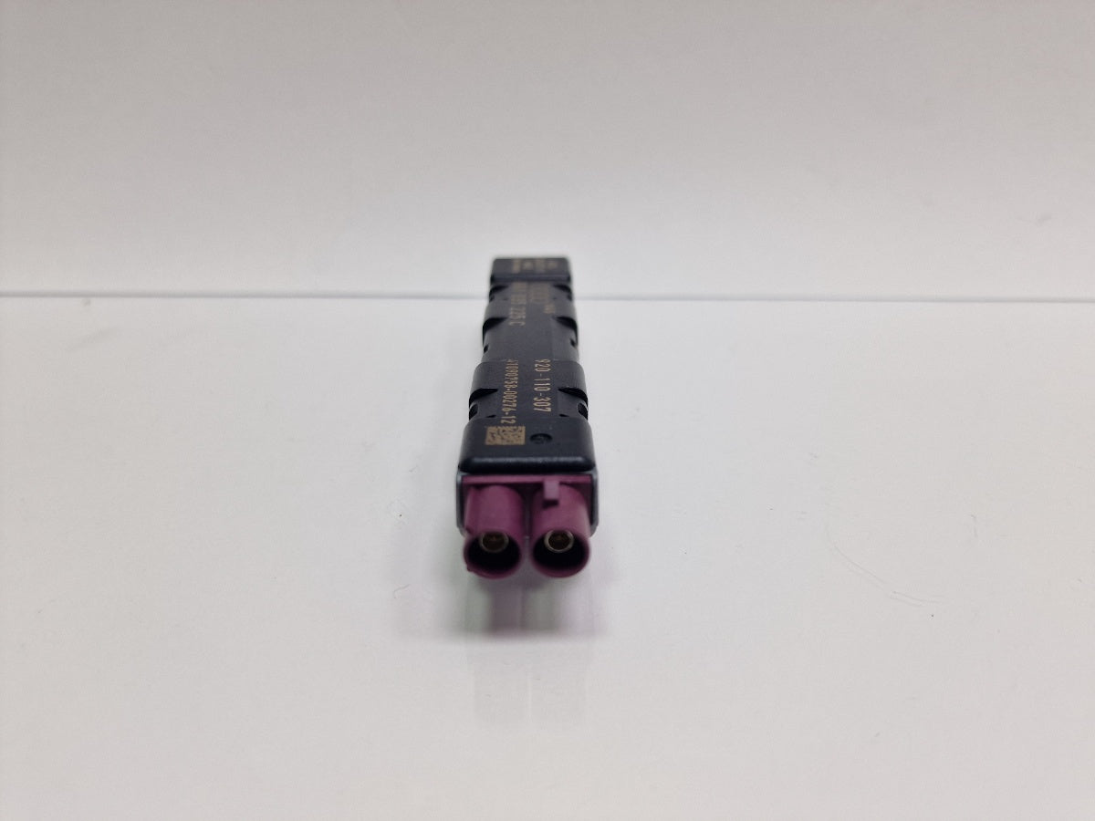 Amplificator semnal antena AUDI Q5 8RB 2008 -> 2.0 TDI quattro CAHA, CGLB, CMGA 8R0035225C