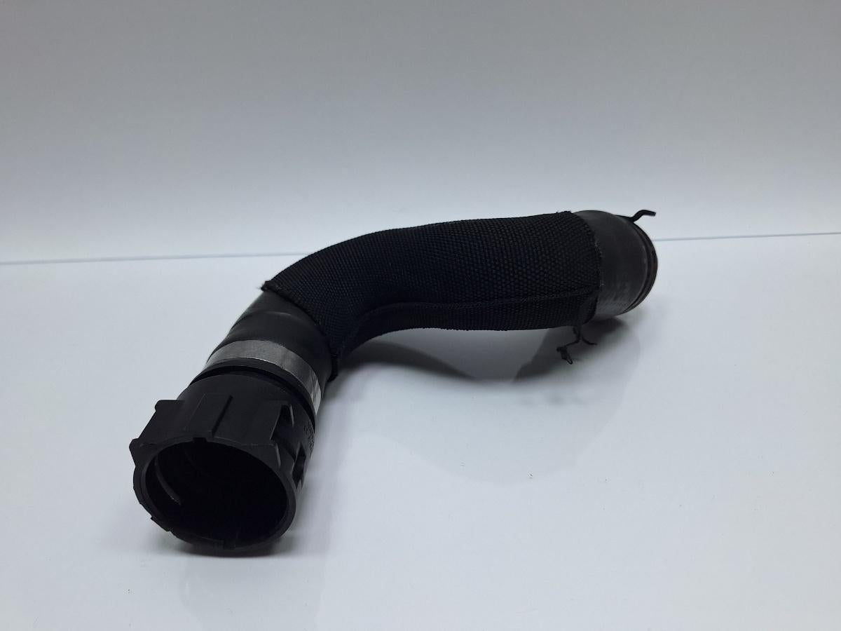Furtun apa AUDI Q5 8RB 2008 -> 2.0 TDI quattro CAHA, CGLB, CMGA 8R0121101J