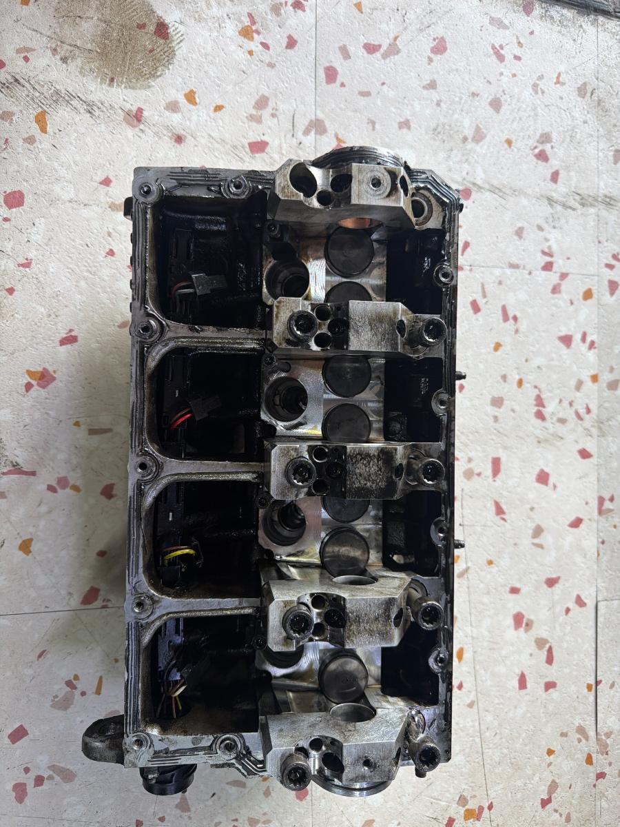 Chiulasa motor 2.0 SDI BDJ, BST VOLKSWAGEN CADDY III Estate 2KB, 2KJ, 2CB, 2CJ 2004 - 2010