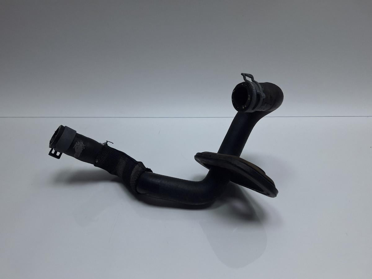 Furtun apa AUDI Q5 8RB 2008 -> 2.0 TDI quattro CAHA, CGLB, CMGA 8R0819350AF